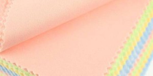 What is the purpose of lint-free cloth?  How much does a dust-free cloth cost?