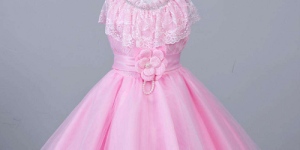 What are the advantages and disadvantages of lace fabric?  What are the uses of lace?