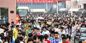 “College Entrance Examination Economy” is heating up again. Candidates’ basic necessities, food, clothing, housing and transportation will attract businessmen to make money.