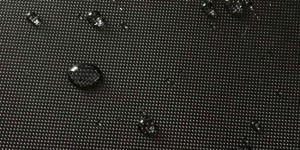 Which specification of Oxford cloth for luggage is more wear-resistant?