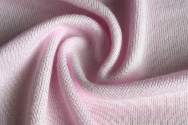 What are the advantages and disadvantages of rayon?