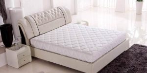 Zero pressure mattress