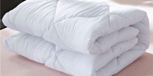 Which one is better, polyester fiber quilt or cotton quilt