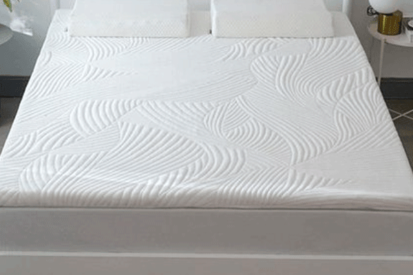 What are the advantages and disadvantages of memory foam mattresses